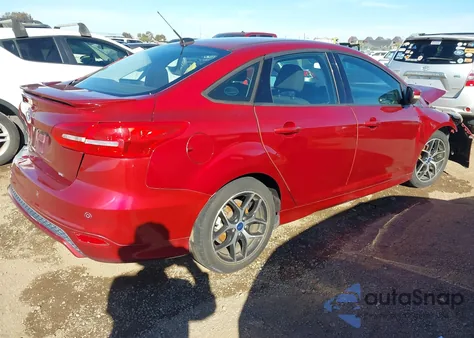 2016 Ford Focus Se z USA, uszkodzony, nr VIN 1FADP3F28GL337117